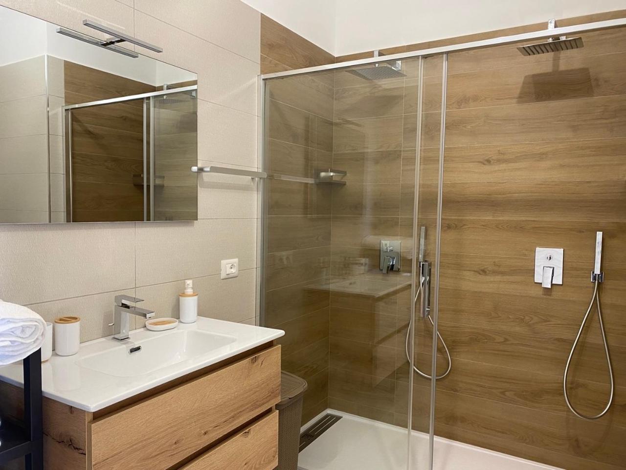 Вілла Cilento Contemporary House Con Idromassaggio Jacuzzi Еболі Екстер'єр фото